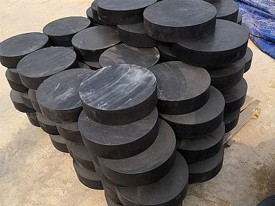 仪征市板式橡胶支座由若干层橡胶片与薄钢板经加压硫化